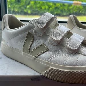 Veja women’s sneakers